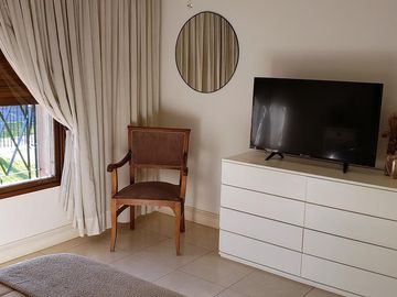 Venta casa 4 ambientes Pilar centro con pileta!!!
