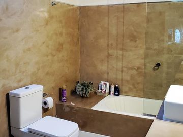 Venta casa 4 ambientes Pilar centro con pileta!!!
