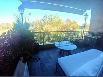 Departamento en Venta Jardines de San Isidro