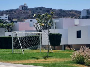 Casa en Venta en Privada en Cumbres del Lago Juriquilla