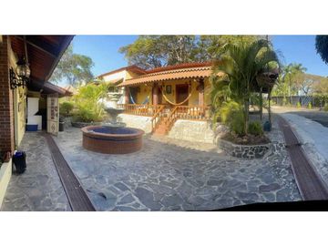 VENTA DE CASA EN PLAYA CORONA, LO QUE BUSCAS, UN PARASO