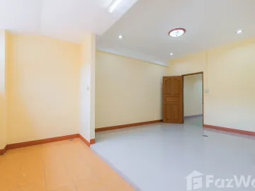 4 Bedroom Townhouse for sale in Nai Wiang, Phrae
