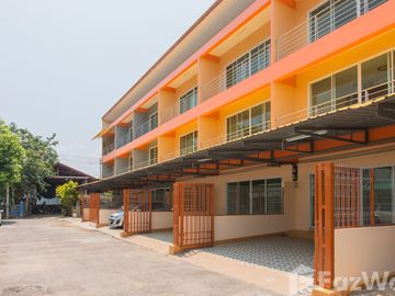 4 Bedroom Townhouse for sale in Nai Wiang, Phrae