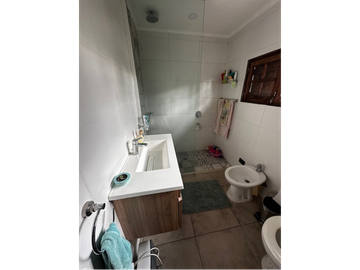 Chalet 4 ambientes en venta, caisamar