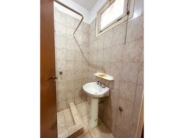 VENTA PH 4 AMB. C/ DEP. PRIMER PISO. CHAUVIN