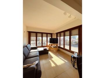 VENTA PH 4 AMB. C/ DEP. PRIMER PISO. CHAUVIN
