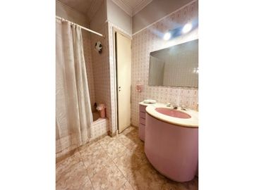 VENTA PH 4 AMB. C/ DEP. PRIMER PISO. CHAUVIN