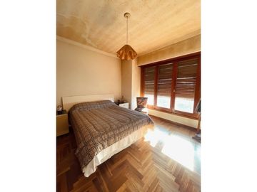 VENTA PH 4 AMB. C/ DEP. PRIMER PISO. CHAUVIN