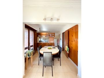 VENTA PH 4 AMB. C/ DEP. PRIMER PISO. CHAUVIN