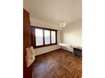 VENTA PH 4 AMB. C/ DEP. PRIMER PISO. CHAUVIN