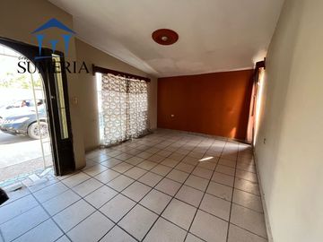 Casa en venta en la Colonia Revolución