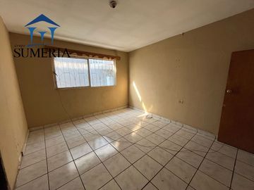 Casa en venta en la Colonia Revolución