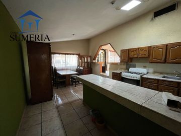 Casa en venta en la Colonia Revolución