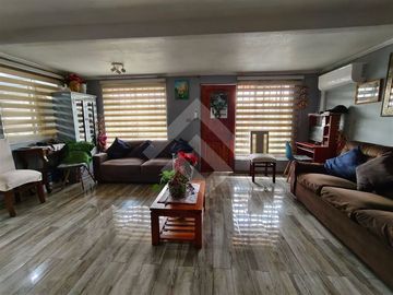 Casa en Venta en Av Las Parcelas