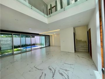 Casa en Cuernavaca con ALBERCA y ROOF GARDEN Delicias