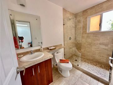 Casa en venta en Morelos Yautepec Alberca y vigilancia