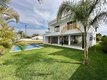 Casa en venta en Morelos Paraiso Country Club