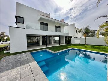 Casa en venta en Morelos Paraiso Country Club