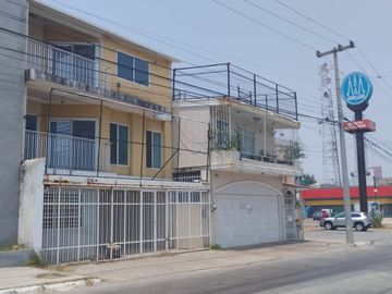 CASA EN VENTA EN COL. LOMAS DE CHAIREL