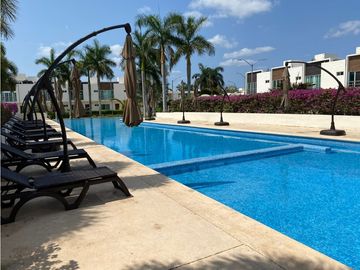 Venta de casa en Long Island Cancún huayacan  seguridad