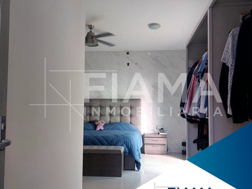 CASA EN VENTA PUERTA DEL SOL (F)