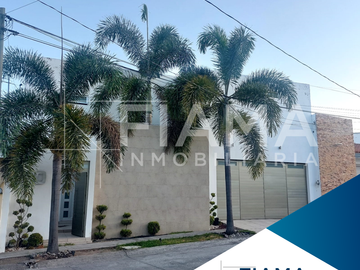 CASA EN VENTA PUERTA DEL SOL (F)