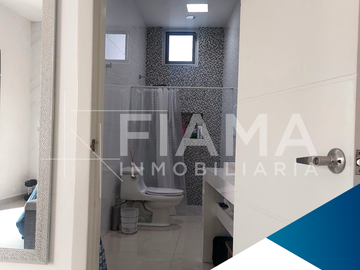 CASA EN VENTA PUERTA DEL SOL (F)