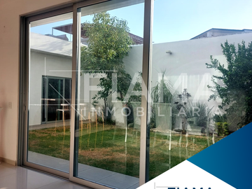 CASA EN VENTA PUERTA DEL SOL (F)