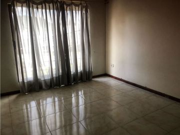 LUXA INMOBILIARIA VENDE CASA BARRIO EL RECUERDO.Excelente ubicación
