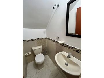 SE VENDE CASA MULTIFAMILIAR EN NUEVA TEQUENDAMA CALI