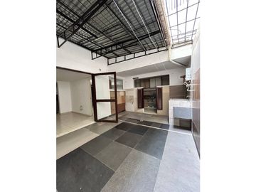 SE VENDE CASA MULTIFAMILIAR EN NUEVA TEQUENDAMA CALI