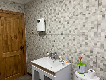 HERMOSA CASA EN PARCELA