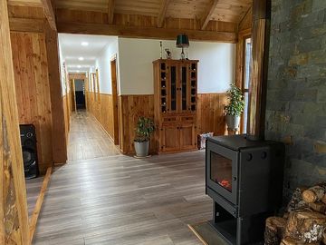 HERMOSA CASA EN PARCELA