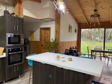 HERMOSA CASA EN PARCELA