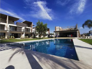 Casa nueva en venta Santa Fe con alberca, acabados de lujo