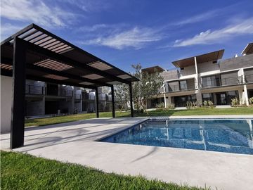 Casa nueva en venta Santa Fe con alberca, acabados de lujo
