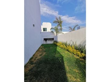 Casa nueva en venta Santa Fe con alberca, acabados de lujo