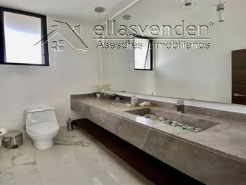 PRO1895 Casas en Venta, Bosques de las Misiones en Monterrey