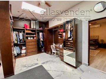 PRO1895 Casas en Venta, Bosques de las Misiones en Monterrey