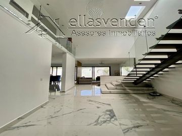 PRO1895 Casas en Venta, Bosques de las Misiones en Monterrey