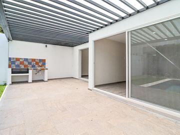 Casa en Barrio Santiago