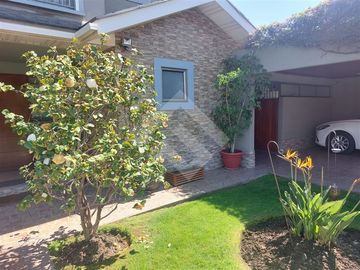 Casa en Venta en Barrio Los Valles/ Matías Cousiño