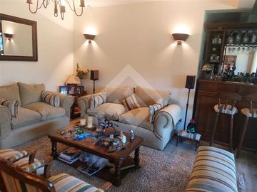 Casa en Venta en Barrio Los Valles/ Matías Cousiño