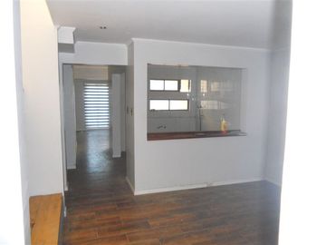 Casa en Venta en En Venta Casa 2 Pisos en Condominio Portal Los Carrera