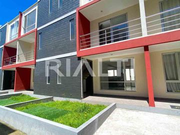 Casa de venta en Valle de los Chillos sector Capelo