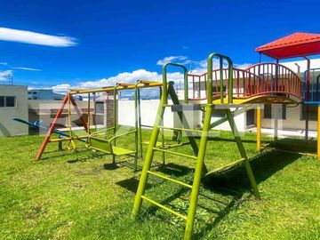 Casa de venta en Valle de los Chillos sector Capelo