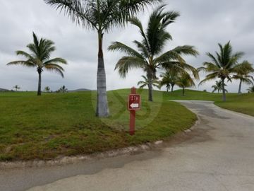 CASA VENTA EN MARINA CAMPO DE GOLF Casa en venta en Fraccionamiento Marina Mazatlán