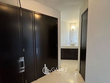 CASA EN VENTA EN LAS QUINTAS
