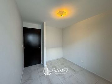 CASA EN VENTA EN LAS QUINTAS