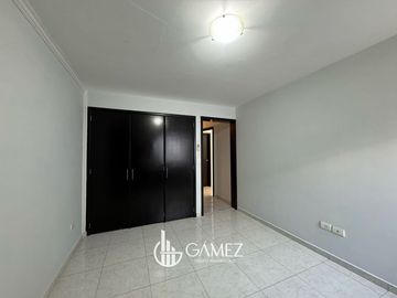 CASA EN VENTA EN LAS QUINTAS